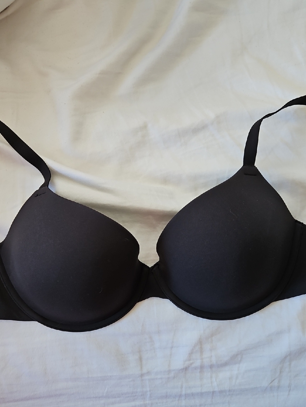 SKIMS Black Smooth Molded T-Shirt Bra